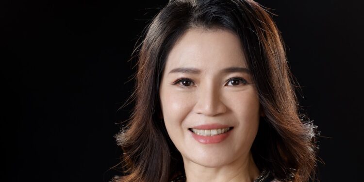 2050 Net Zero Is Coming in Hot! ESG Expert of Dun & Bradstreet Michelle Sun: Three Steps to Take You Closer to The World