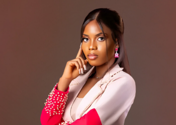 Passionate Environmental Sustainability Advocate Olatomide Ojajune (Photography：Girlplanet）