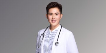 “The Elephant Doctor” Dr. Wei-Shin Chou. (Photo: Dr. Wei-Shin Chou)