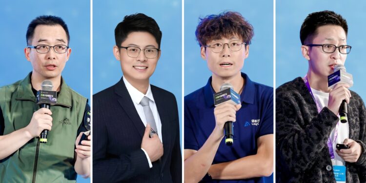 The interview team of The Icons conducted in-depth conversations with four frontline practitioners: Guoshan Li Shanghai Xiaoze Intelligent Technology Co., Ltd.Founder & CEO; Brother Zhong Founder of Overseas Research Institute; Abel Zhai LangCore (Shanghai) Technology Co., Ltd Founder & CEO; Jason Unique Research Head of Research (Photo: GTC2025 Shanghai)